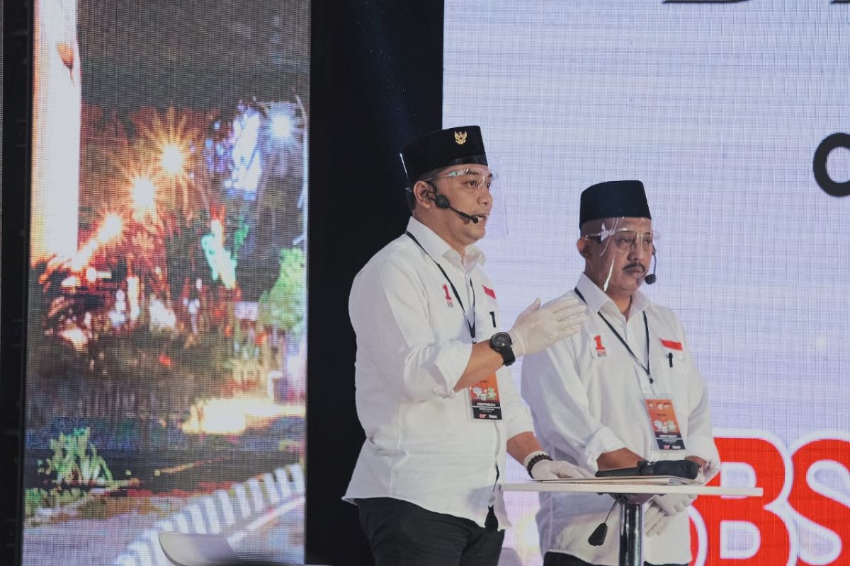 Debat publik, pengamat sebut program Eri-Armuji lebih komprehensif