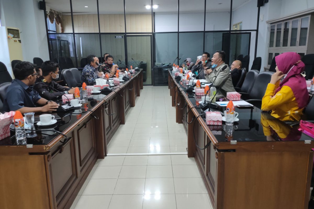 Wakil rakyat HST konsultasikan masalah PDAM ke DPRD Kalsel