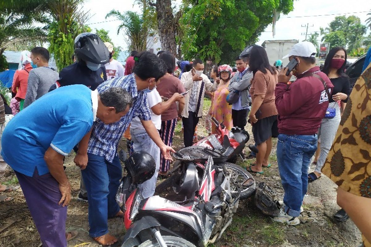 Kecelakaan beruntun tragis, empat tewas, tiga di antaranya bersaudara