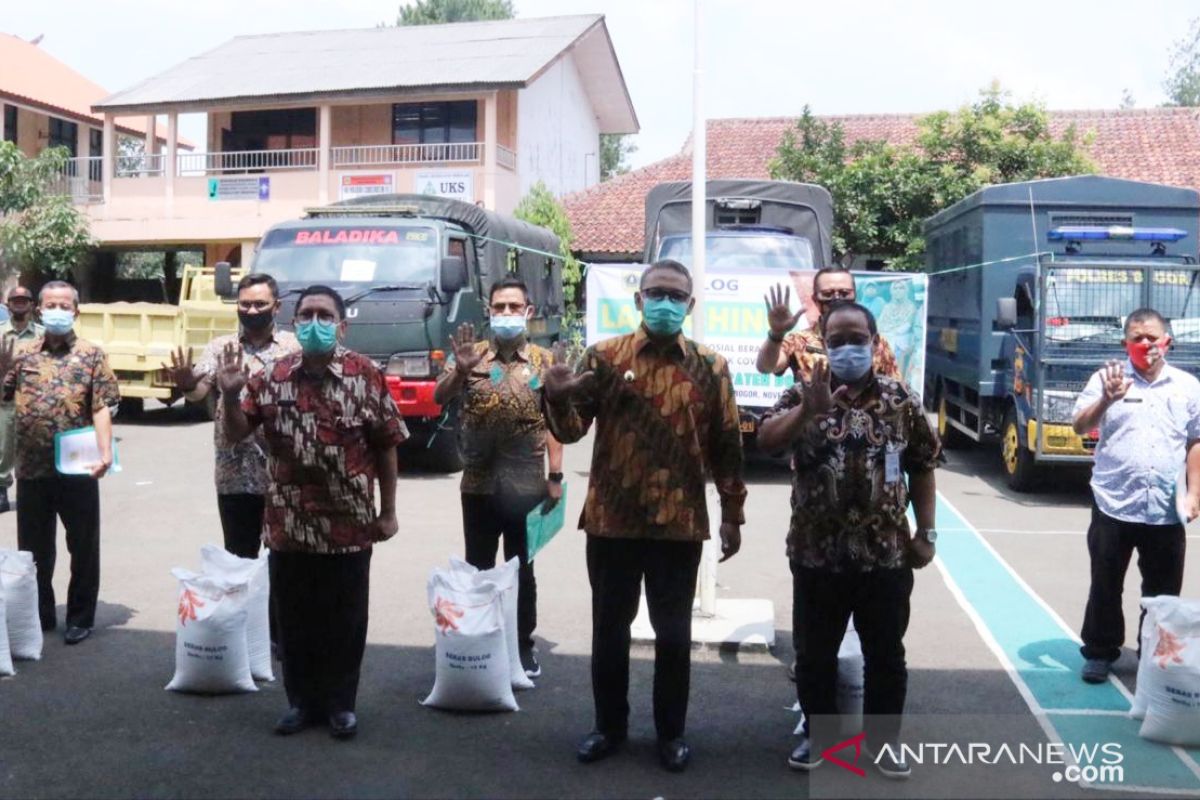 Bansos beras tahap tiga untuk warga Bogor terdampak COVID-19 mulai disalurkan