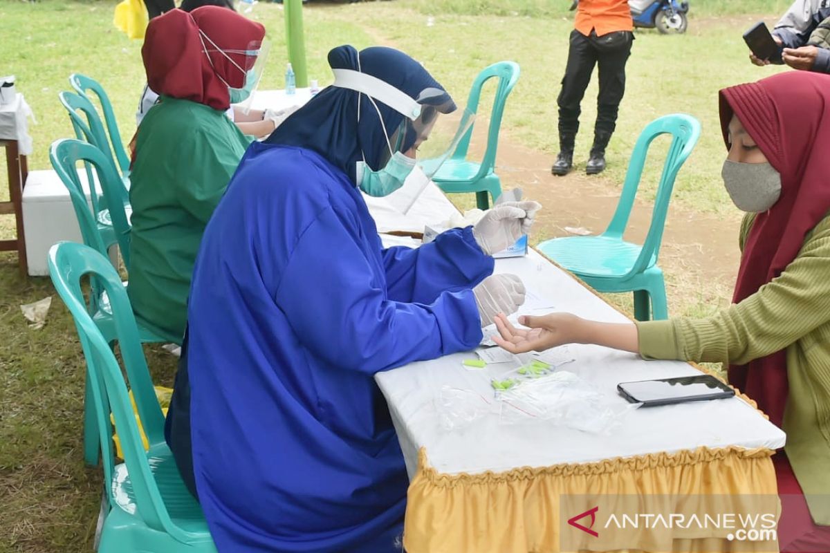 Dinkes Bogor gelar rapid test massal usai kegiatan FPI di Megamendung