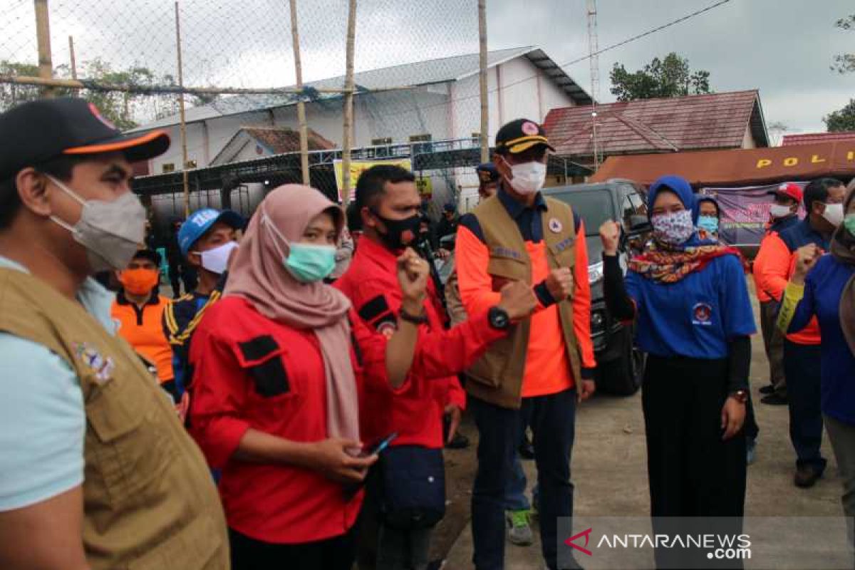 Pemerintah berupaya menjamin keselamatan rakyat dari bencana erupsi Merapi