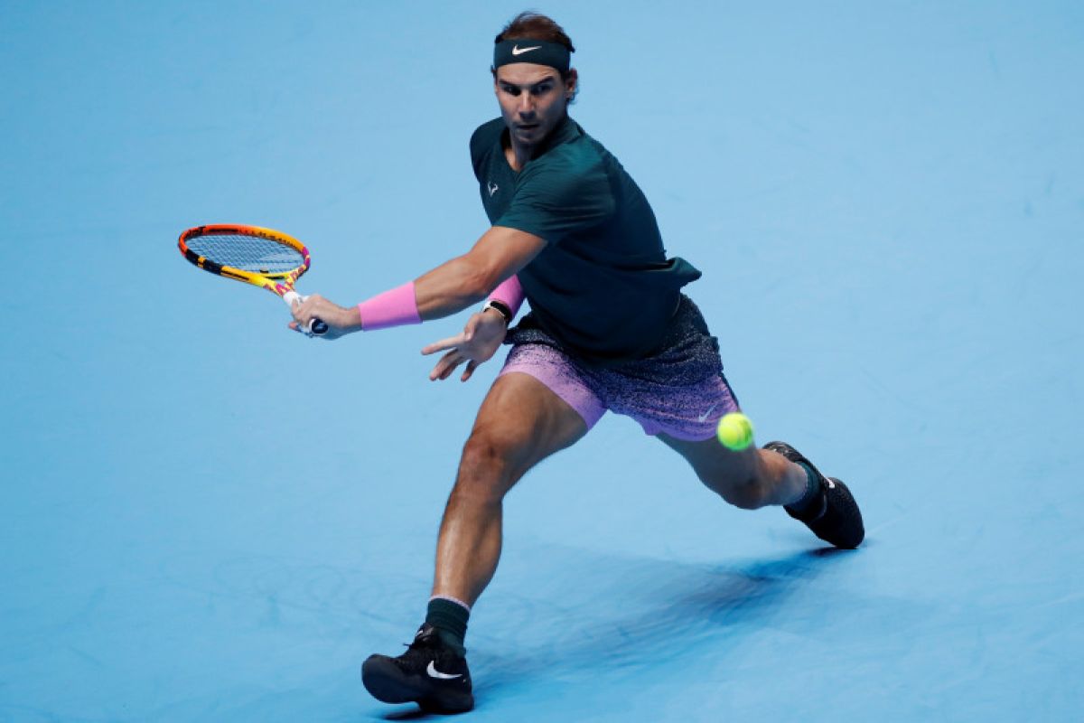 ATP Finals 2020: Nadal lolos semifinal usai tundukkan Tsitsipas