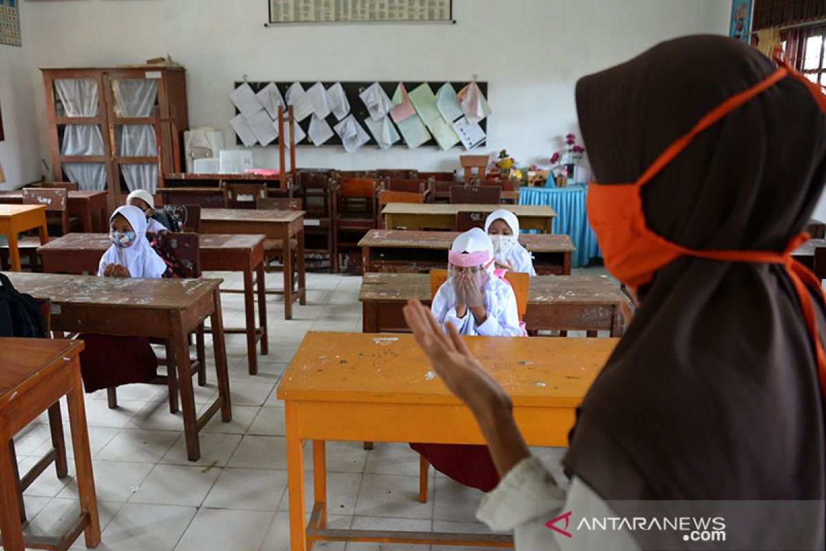 Mendagri: Tingkatkan fasilitas karantina antisipasi lonjakan kasus