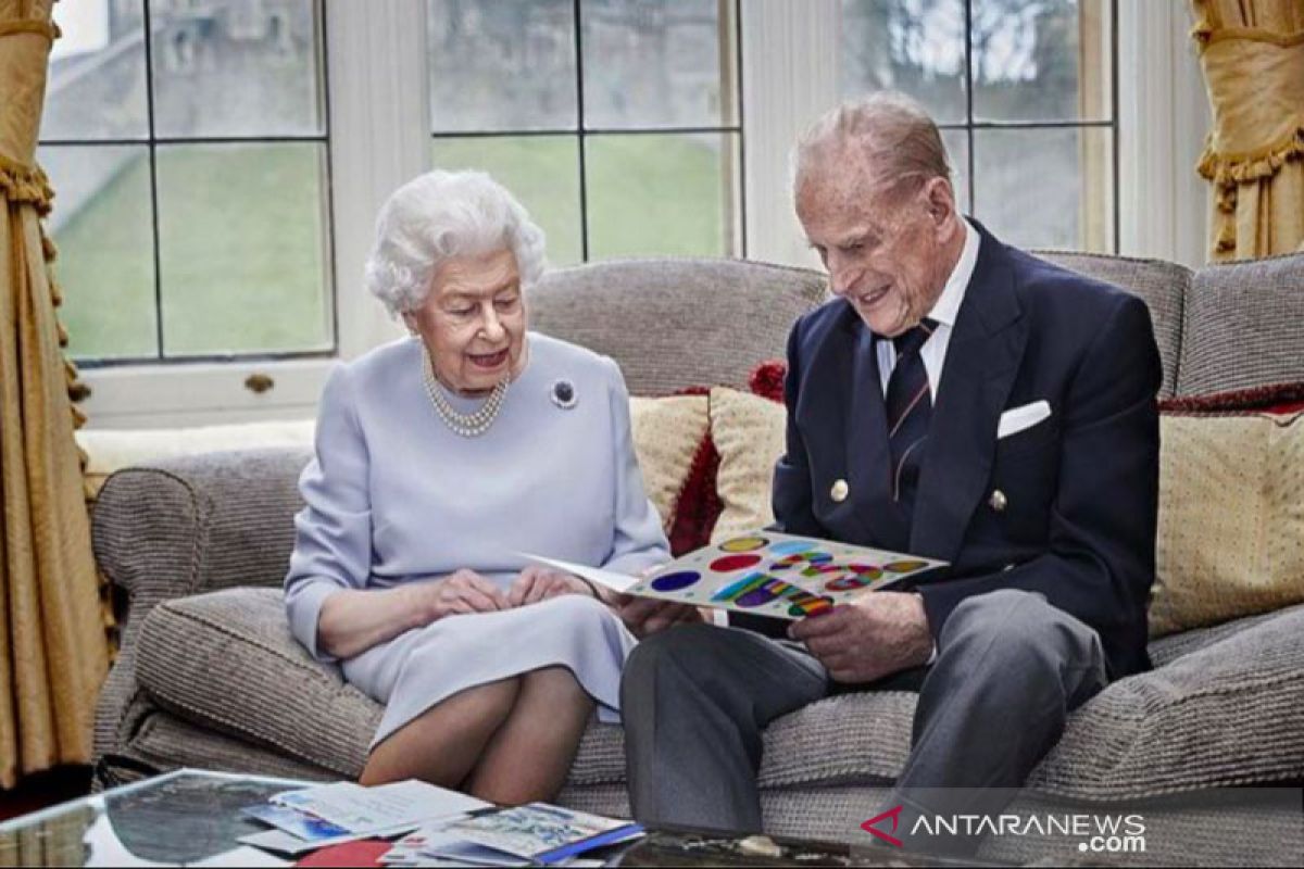 Ulang tahun pernikahan ke-73 Ratu Elizabeth dan Pangeran Philip