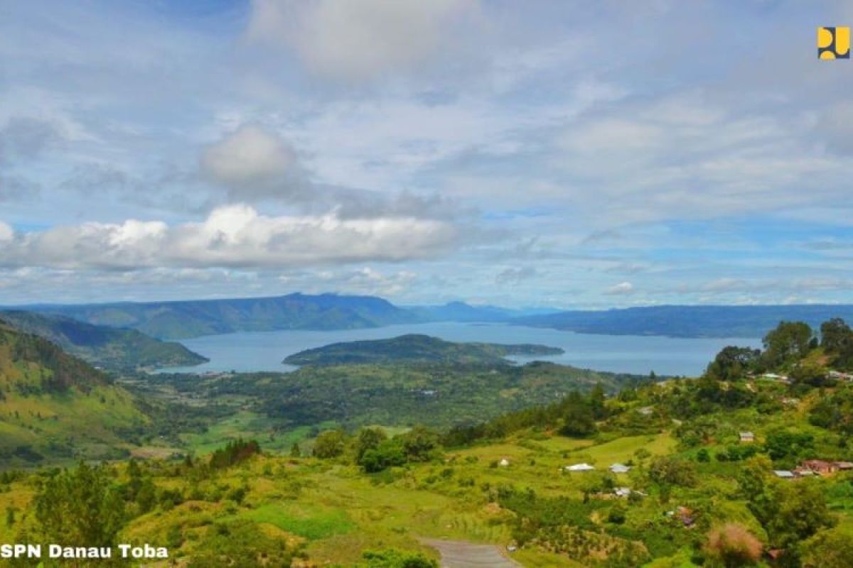 Mewujudkan Danau Toba sebagai destinasi wisata terpadu super prioritas