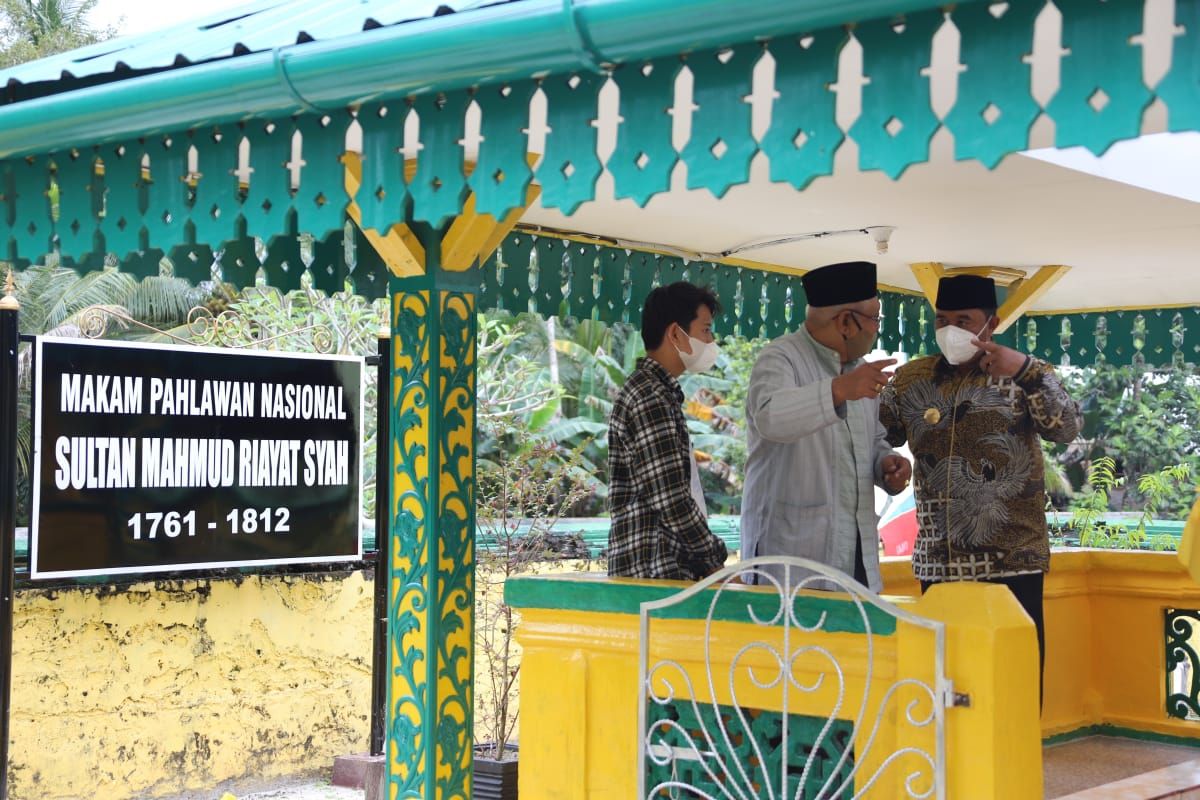 Pjs Gubernur Kepri ziarah ke makam Sultan Mahmud Riayat Syah