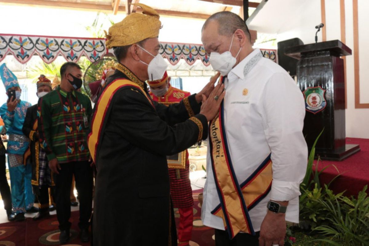 Dapat Gelar Kerajaan Kabaena, LaNyalla minta daerah jadi kekuatan ekonomi