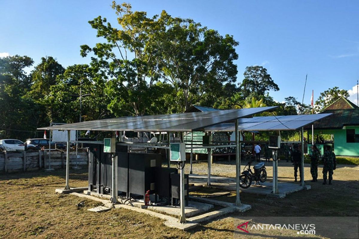 Listrik tenaga surya jangkau perbatasan Papua