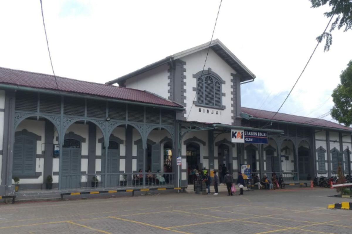 Pergantian sinyal di Stasiun Binjai, PT KAI imbau penumpang antisipasi keterlambatan KA
