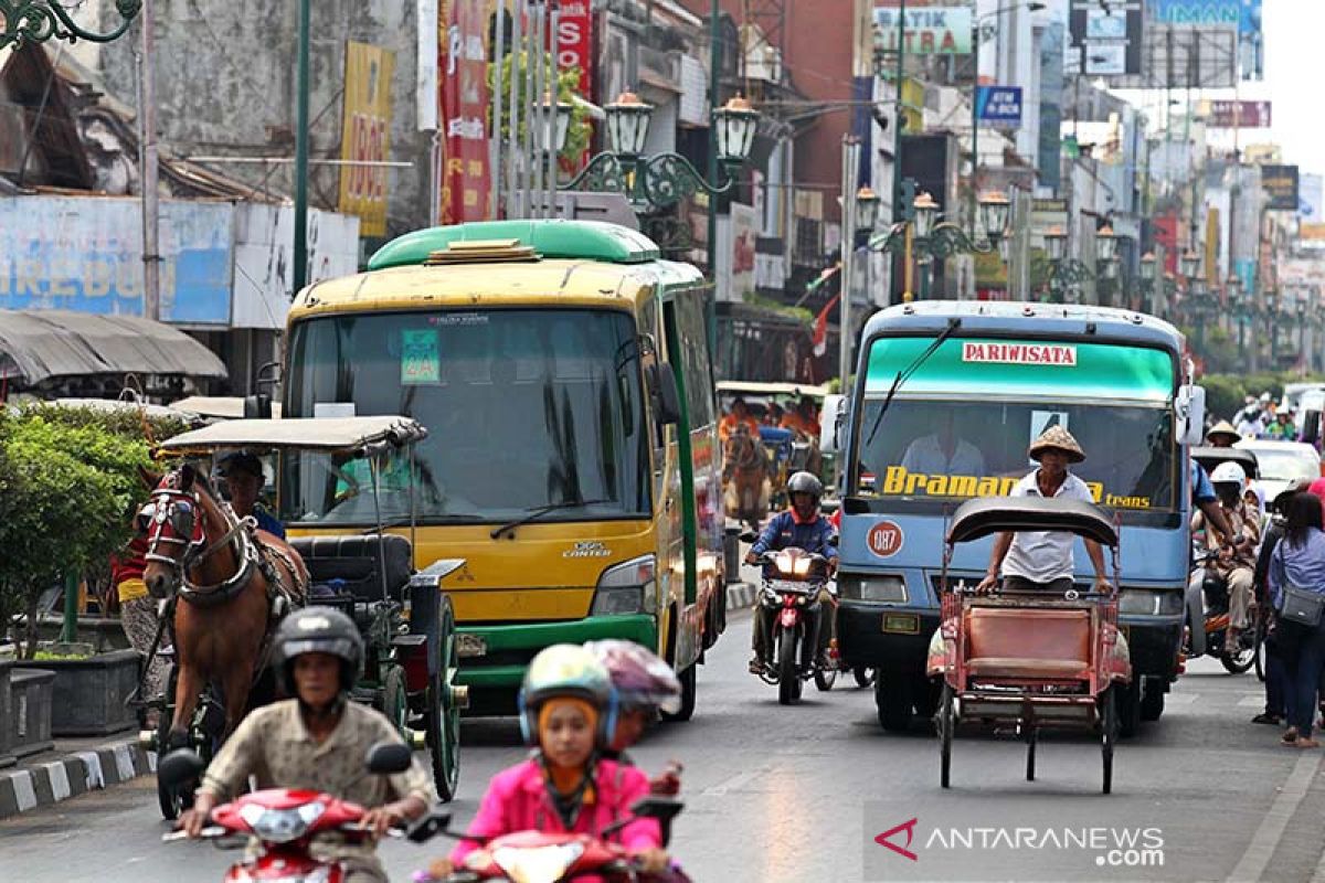 Perlu kesadaran kepala daerah bangun transportasi umum