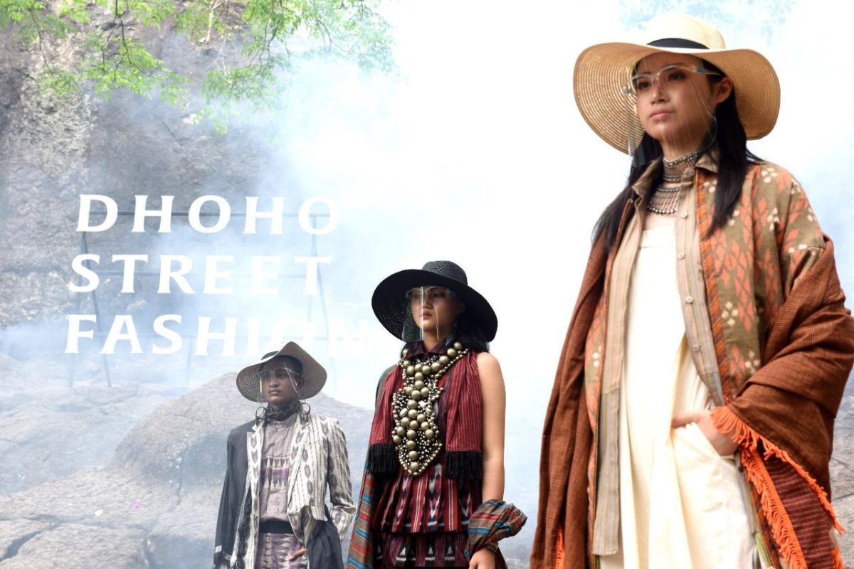 Sejumlah desainer nasional meriahkan Dhoho Street Fashion 2020 di Kediri