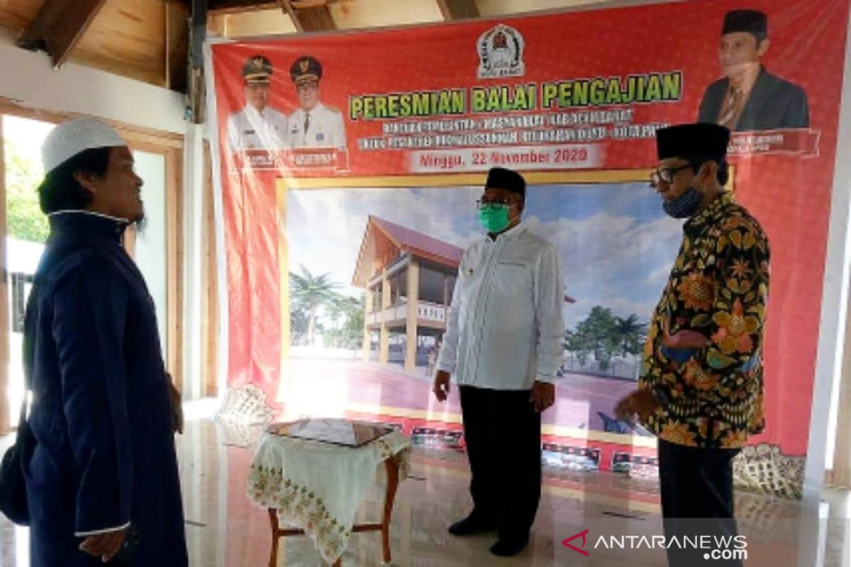 Hari ini, Bupati Ramli MS resmikan balai pengajian bantuan masyarakat dan ASN Aceh Barat di Kota Palu
