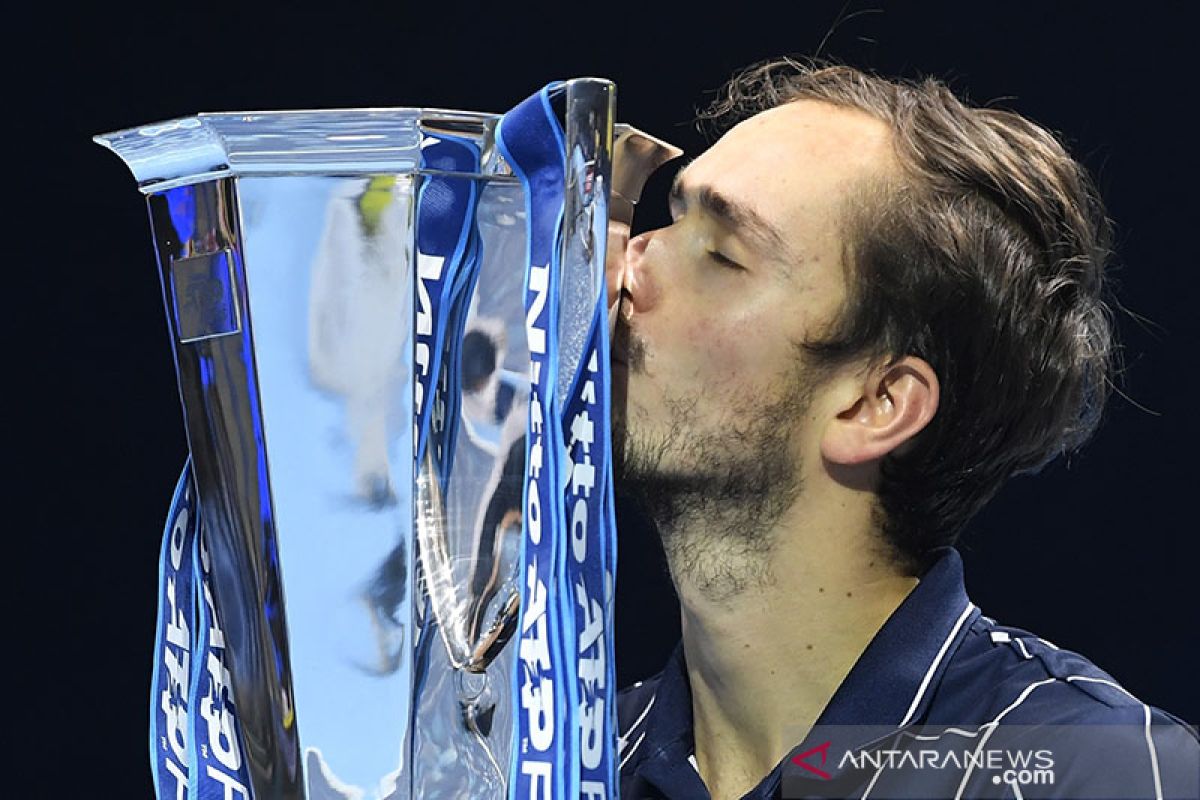 Medvedev juarai ATP Finals setelah taklukkan Thiem