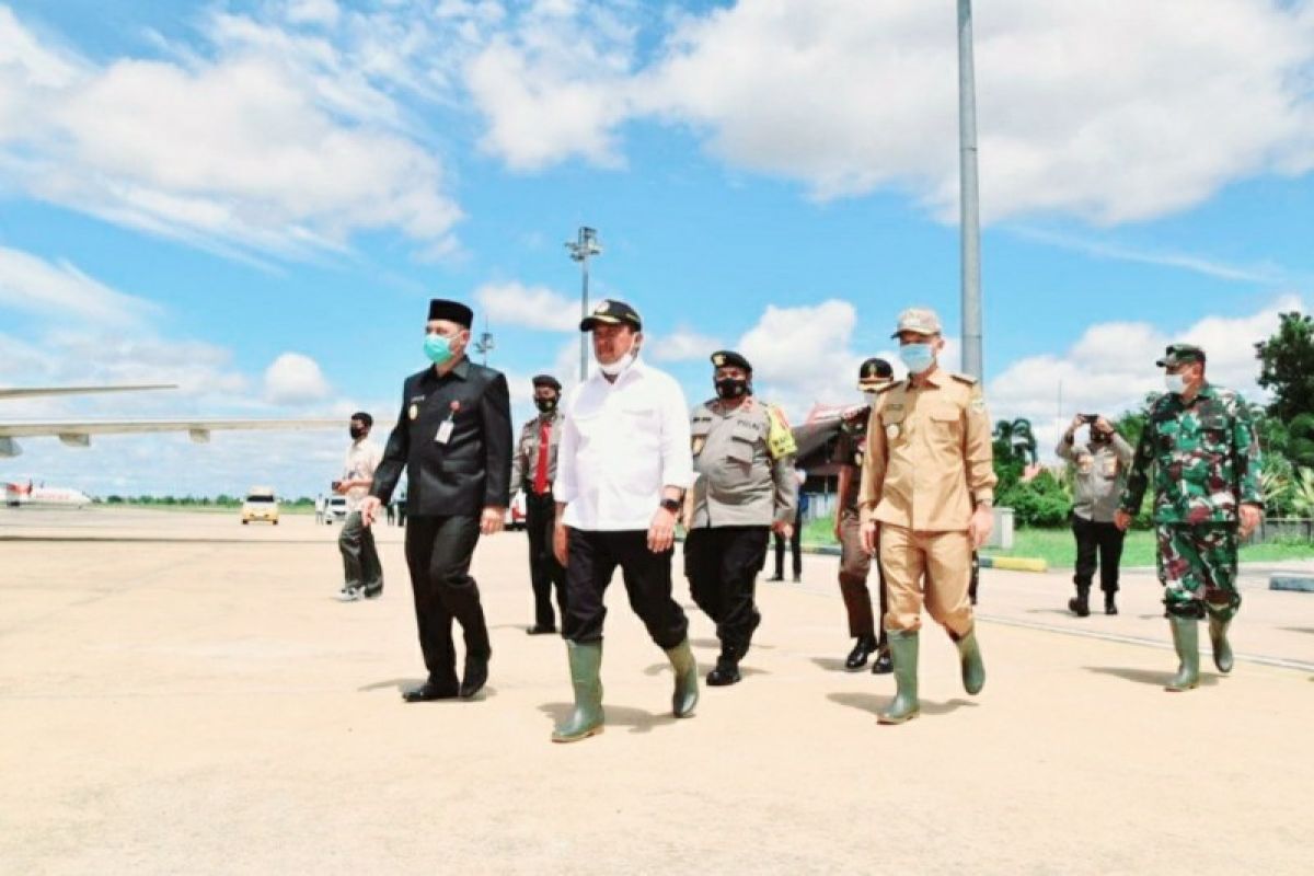 Wamenhan RI tinjau lahan di wilayah Kalteng