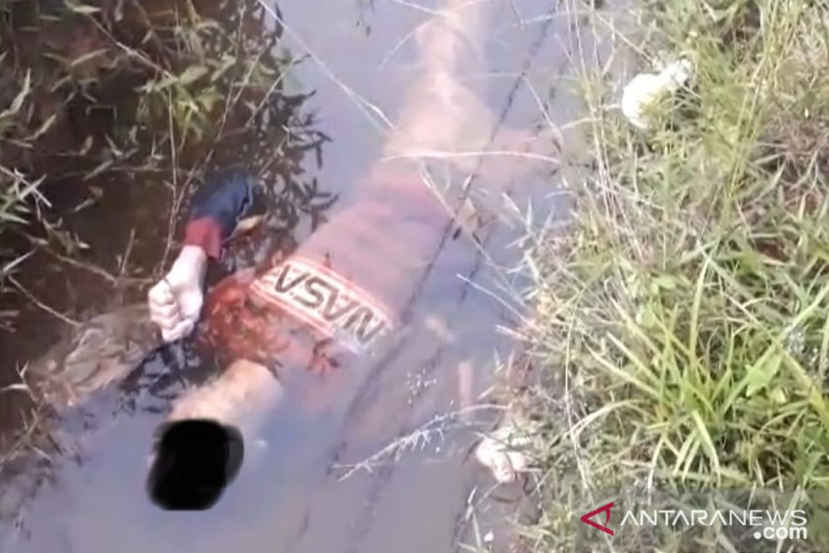 Polisi  pastikan mayat di selokan air akibat sakit