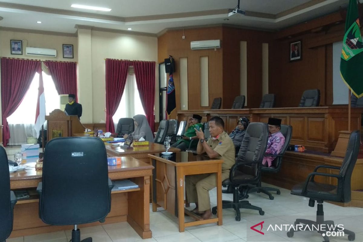 Seluruh fraksi di DPRD Payakumbuh sepakati Ranperda APBD 2021, gaji THL dipastikan berkurang