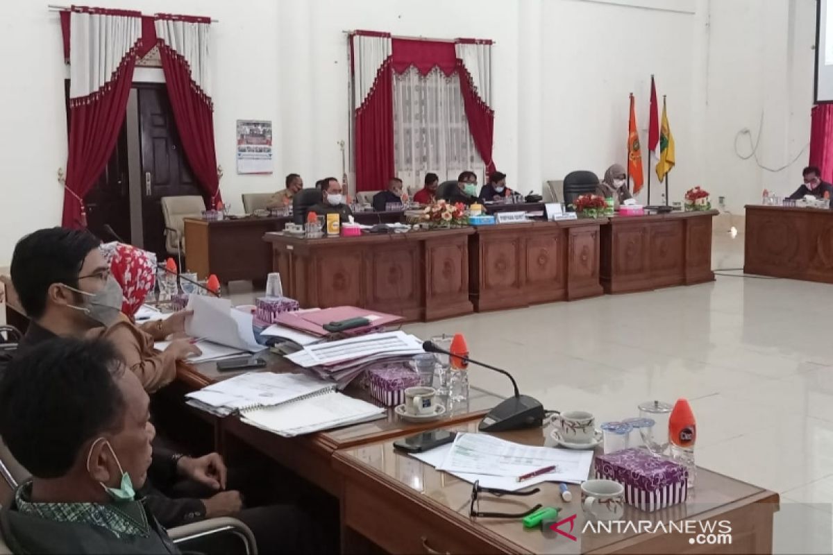 DPRD dan TAPD Barsel efektifkan waktu pembahasan anggaran