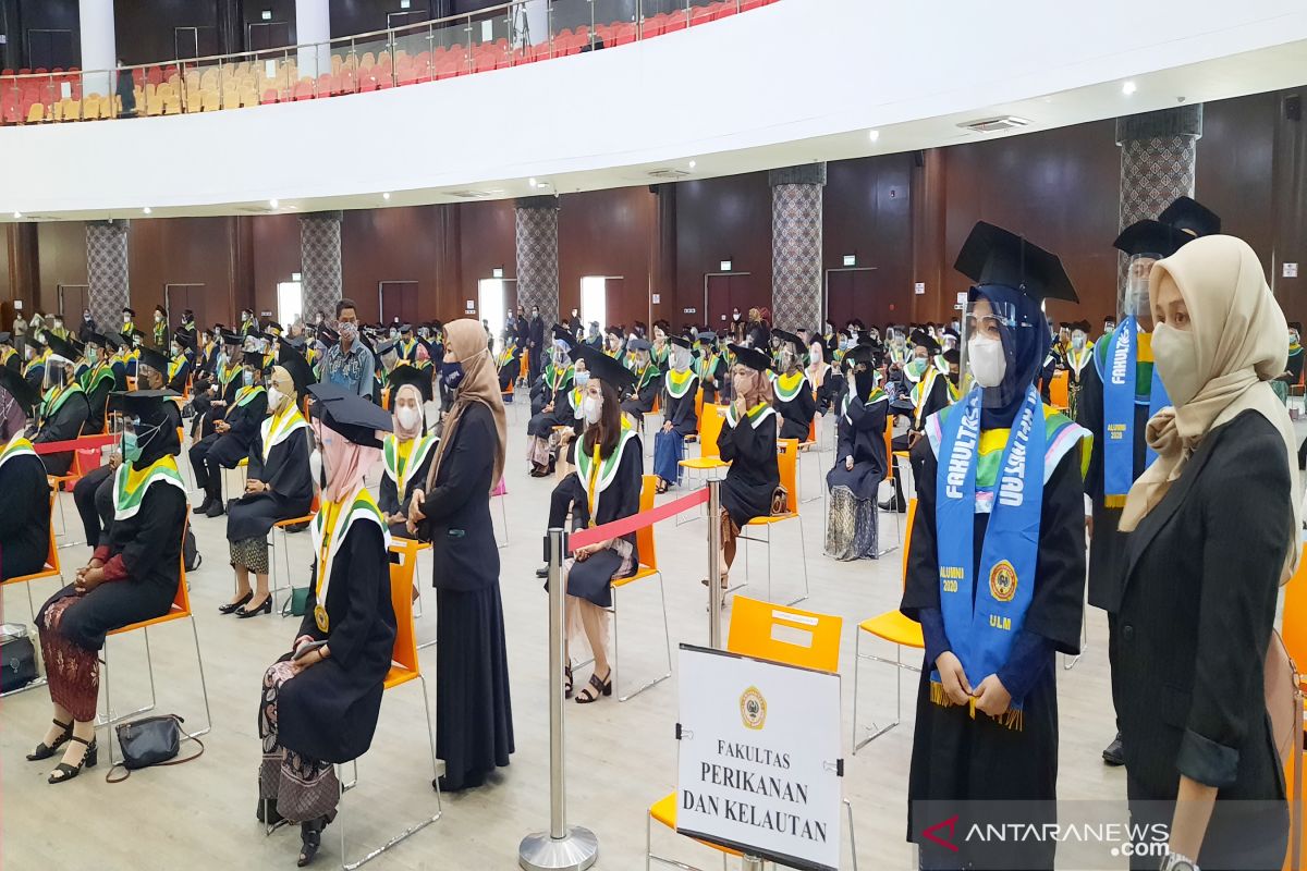 Universitas Lambung Mangkurat sukses lagi gelar wisuda tatap muka di tengah pandemi