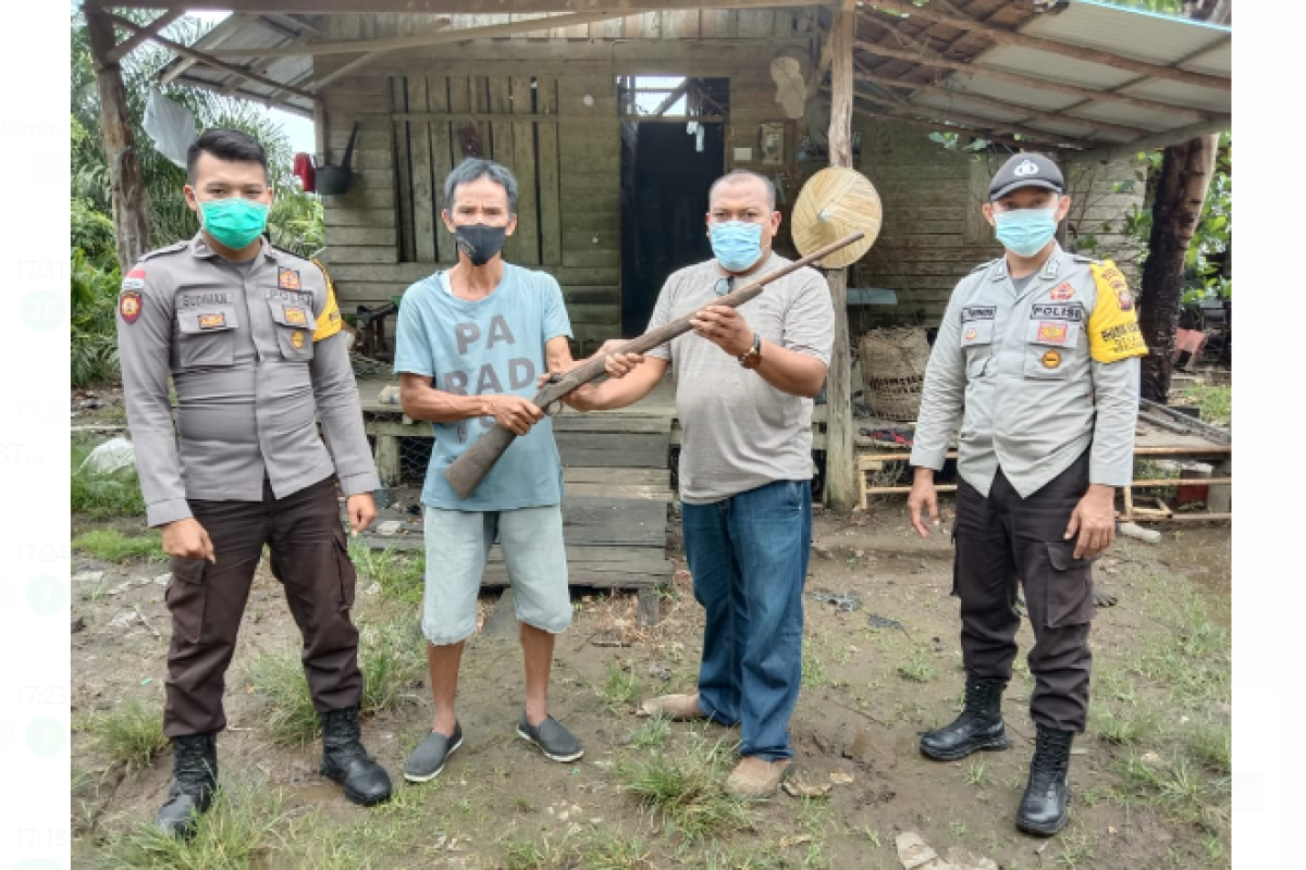 Polisi terima Senpi rakitan warga Dusun Kucipu