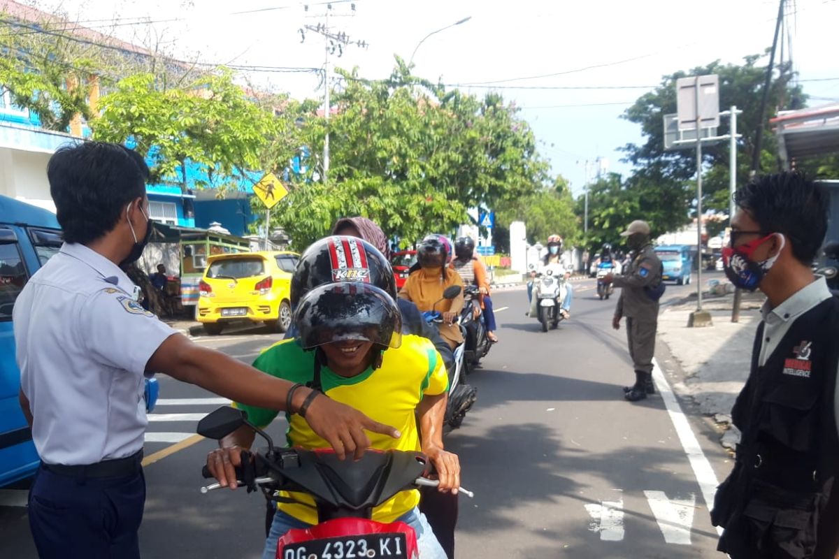 Satgas : Enam orang terjaring razia masker di Ternate