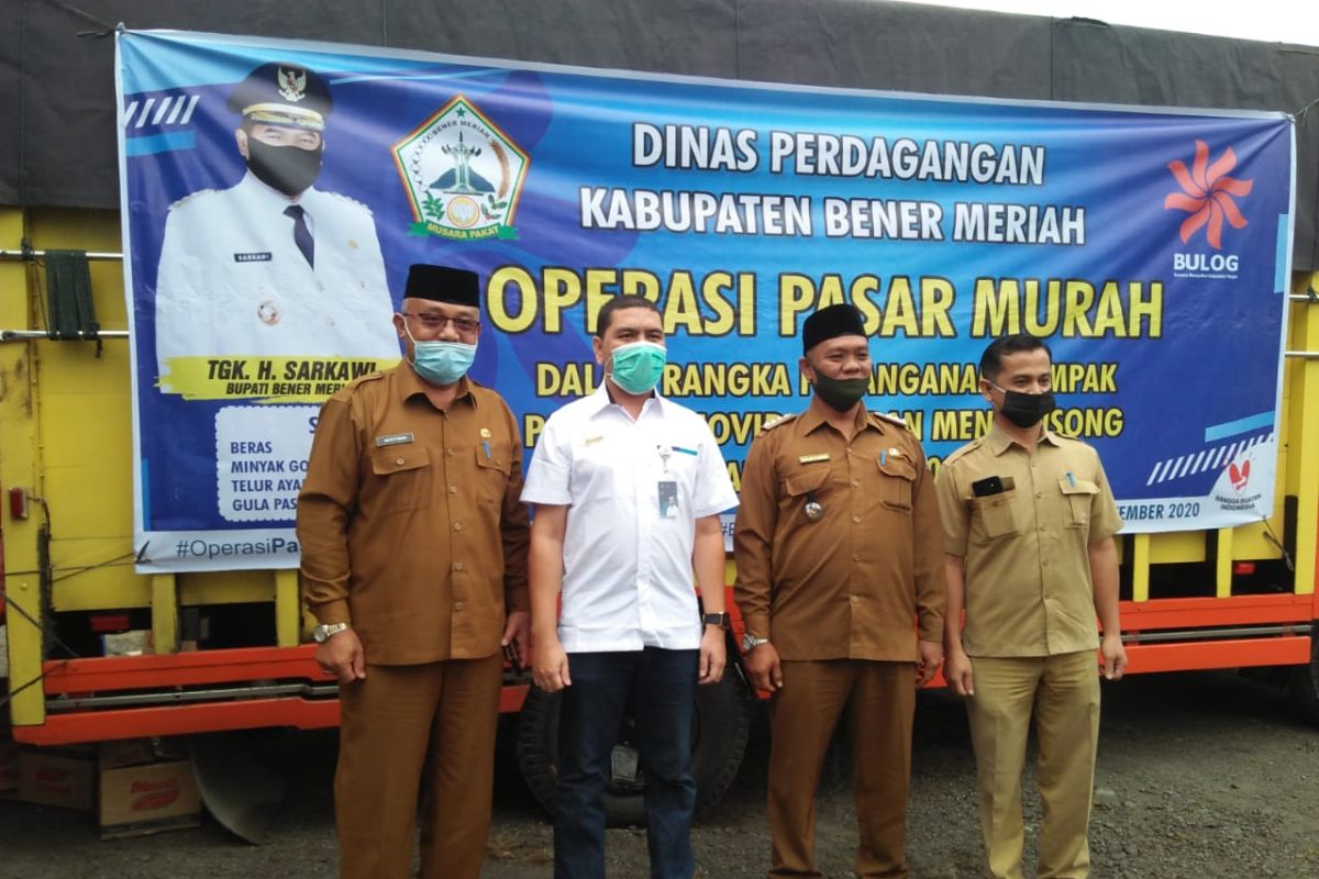 Ringankan beban masyarakat, Disperindag Bener Meriah dan Bulog gelar pasar murah