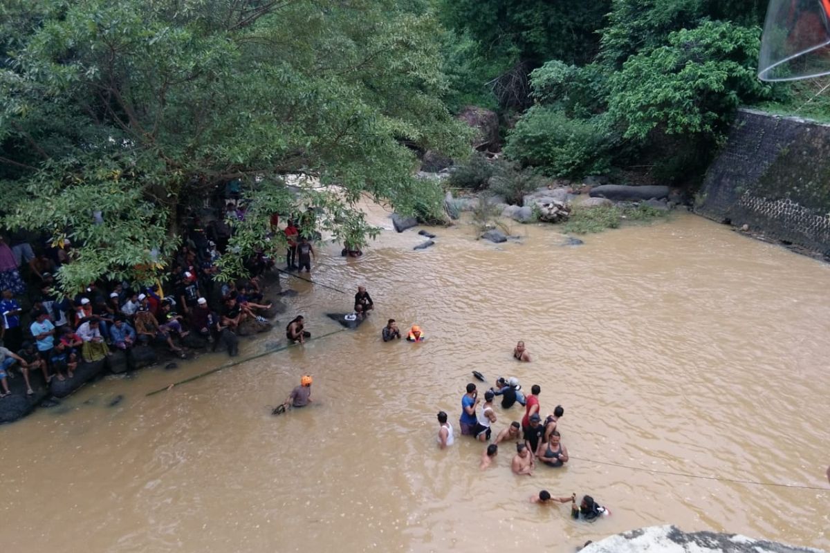 Dua remaja Sukabumi tenggelam di Bendungan Cikanteh, satu ditemukan tewas