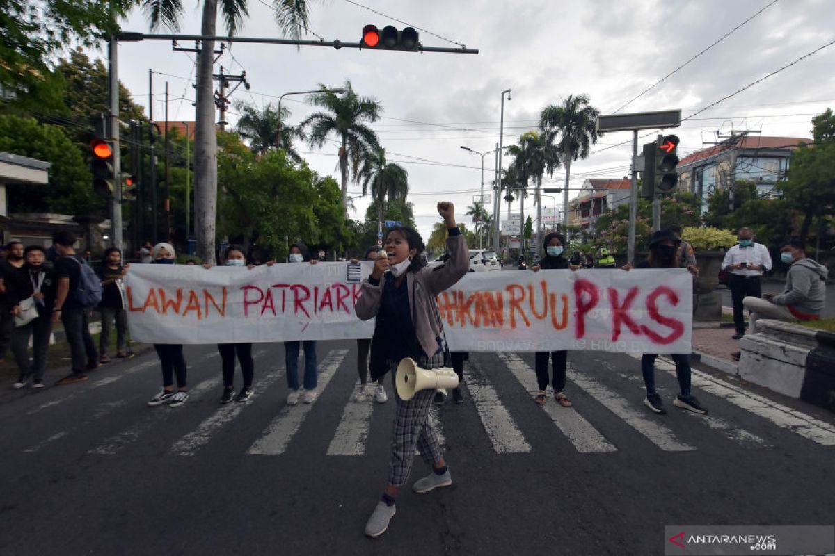 KPPPA: Kekerasan terhadap perempuan pelanggaran HAM