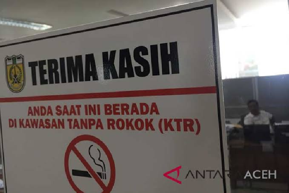Merokok sembarangan di Aceh bisa dihukum penjara