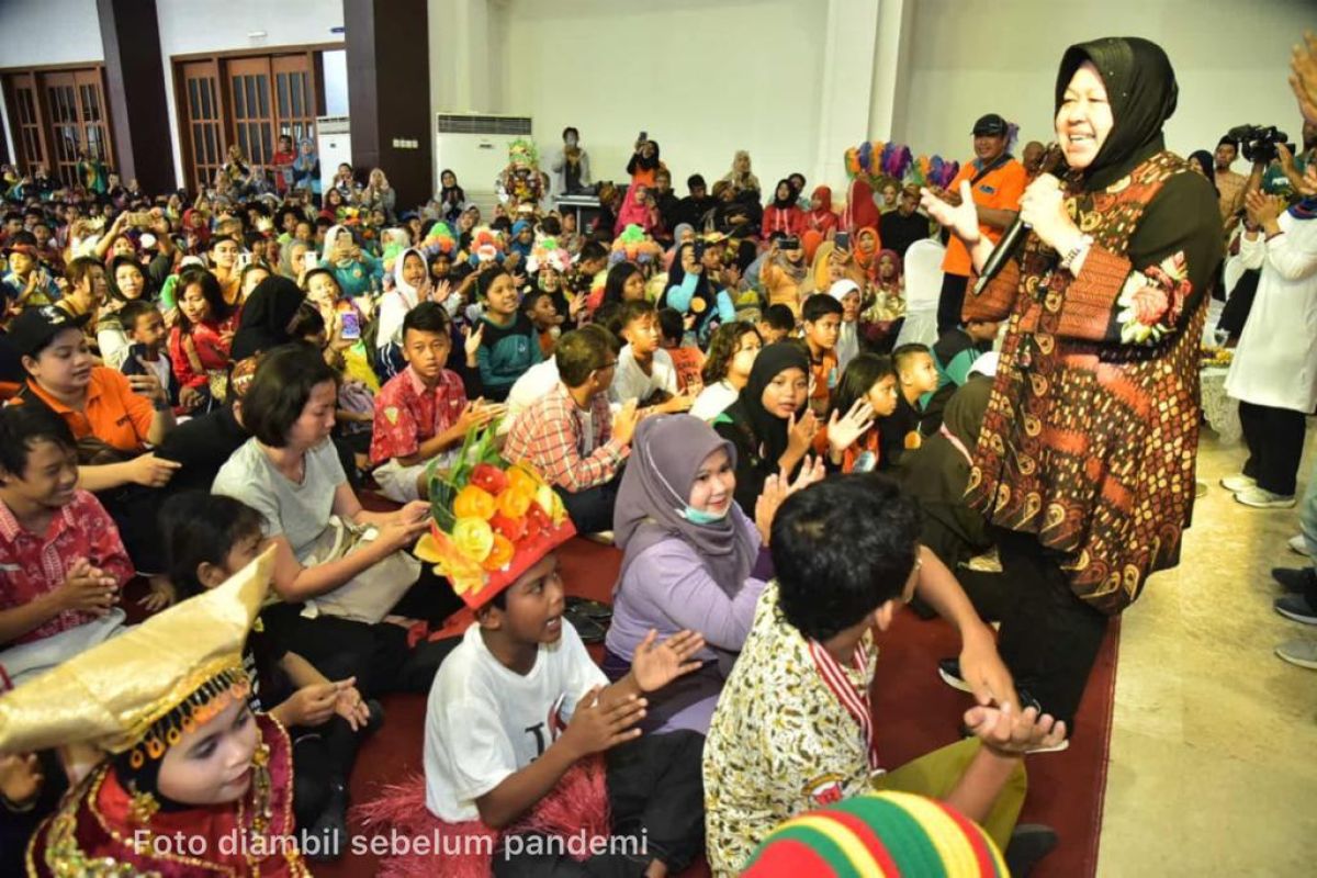 10 tahun Wali Kota Risma, Kembangkan pendidikan gratis hingga pemerataan mutu