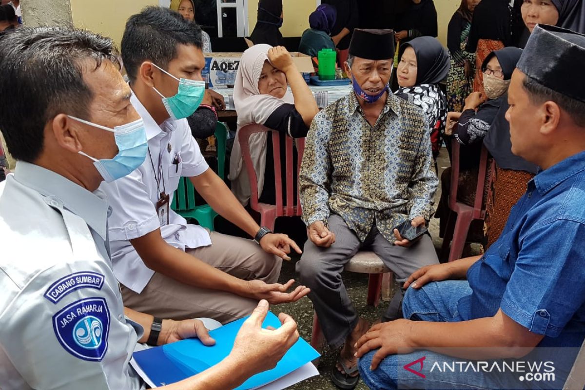 Jasa Raharja Solok menjamin korban kecelakaan, empat meninggal dan delapan luka-luka