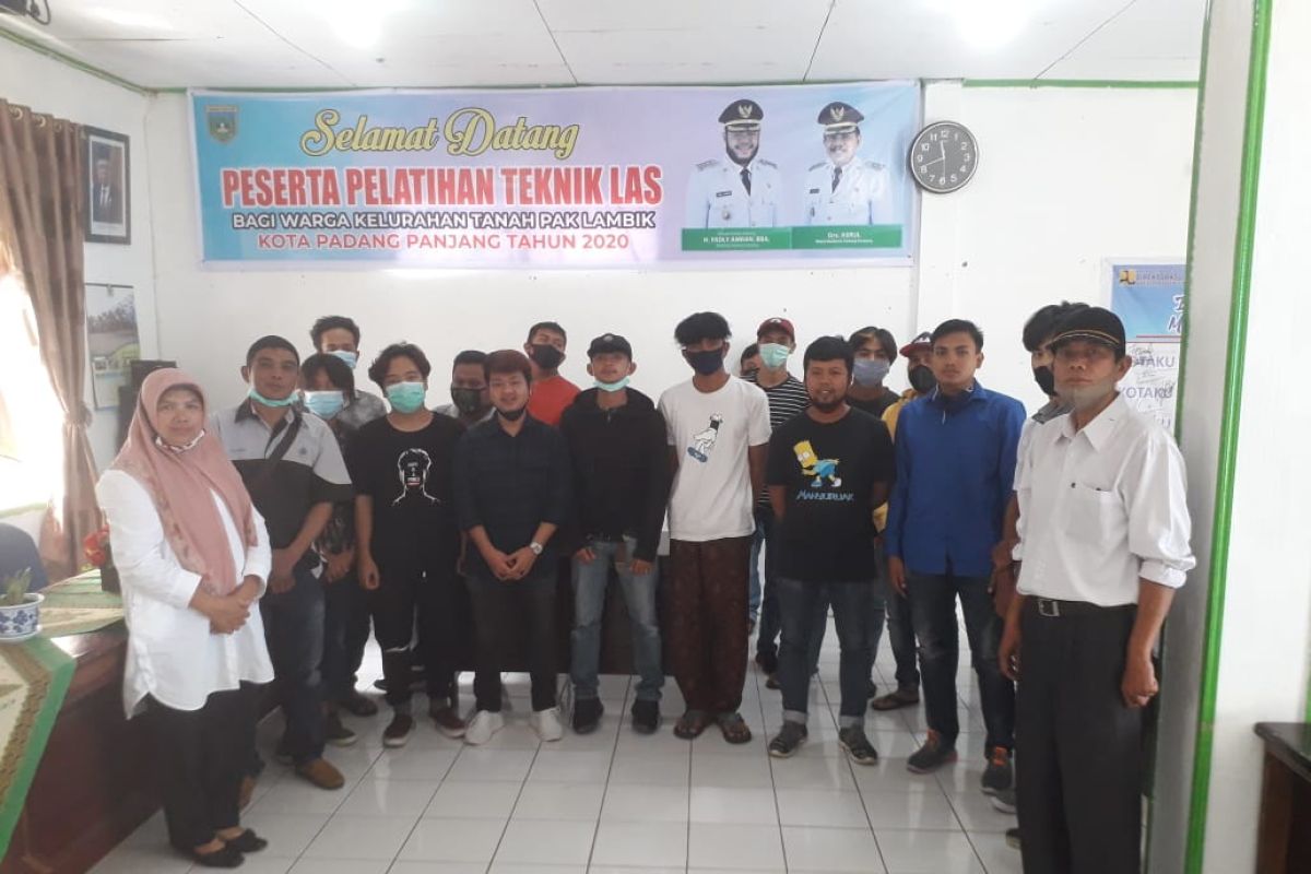 Remaja TPL Padang Panjang mengikuti pelatihan teknik las