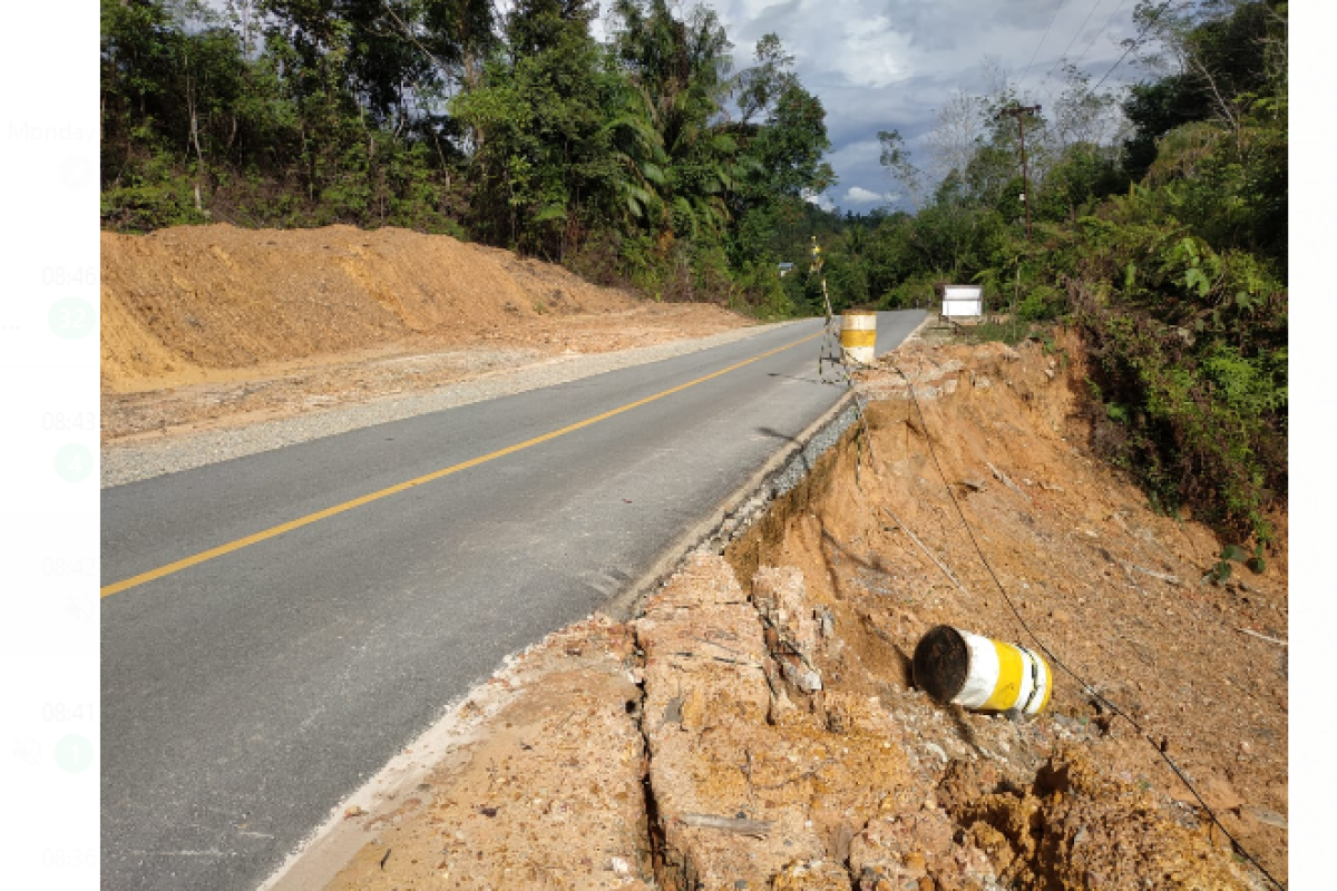 Dinas PU Kapuas Hulu minta Balai PJN tangani longsor di jalan nasional