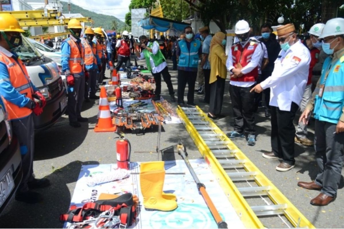 Gubernur Gorontalo apresiasi kinerja petugas PLN