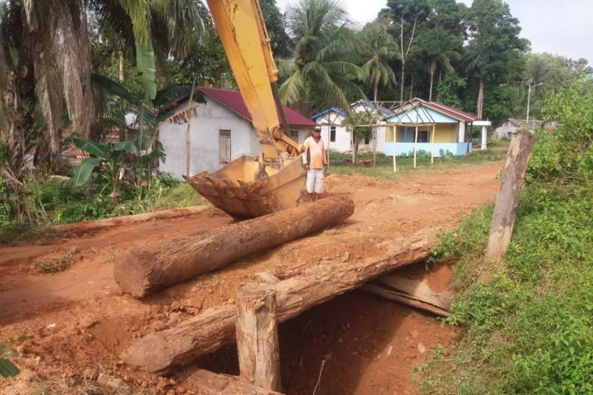 PT CITA bantu perbaikan lima jembatan di Desa Matan Jaya Kayong Utara