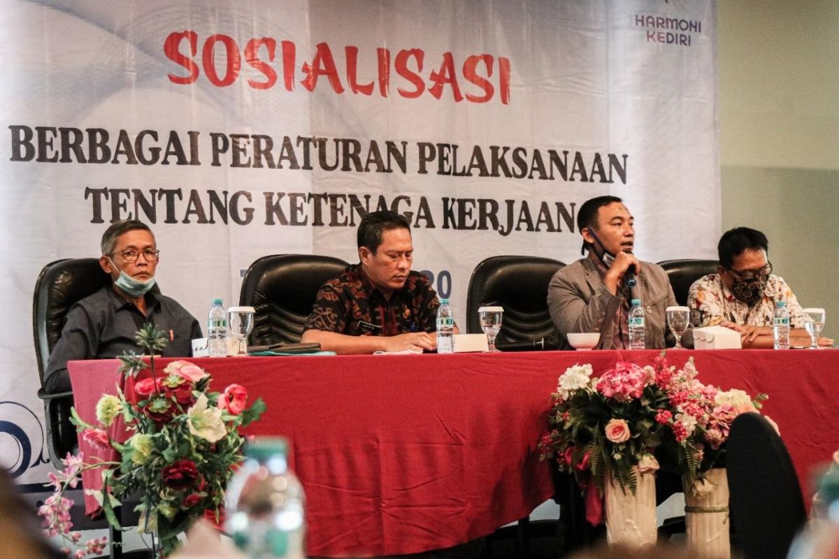 Pemkot Kediri sosialisasikan kenaikan UMK 2021 kepada pengusaha