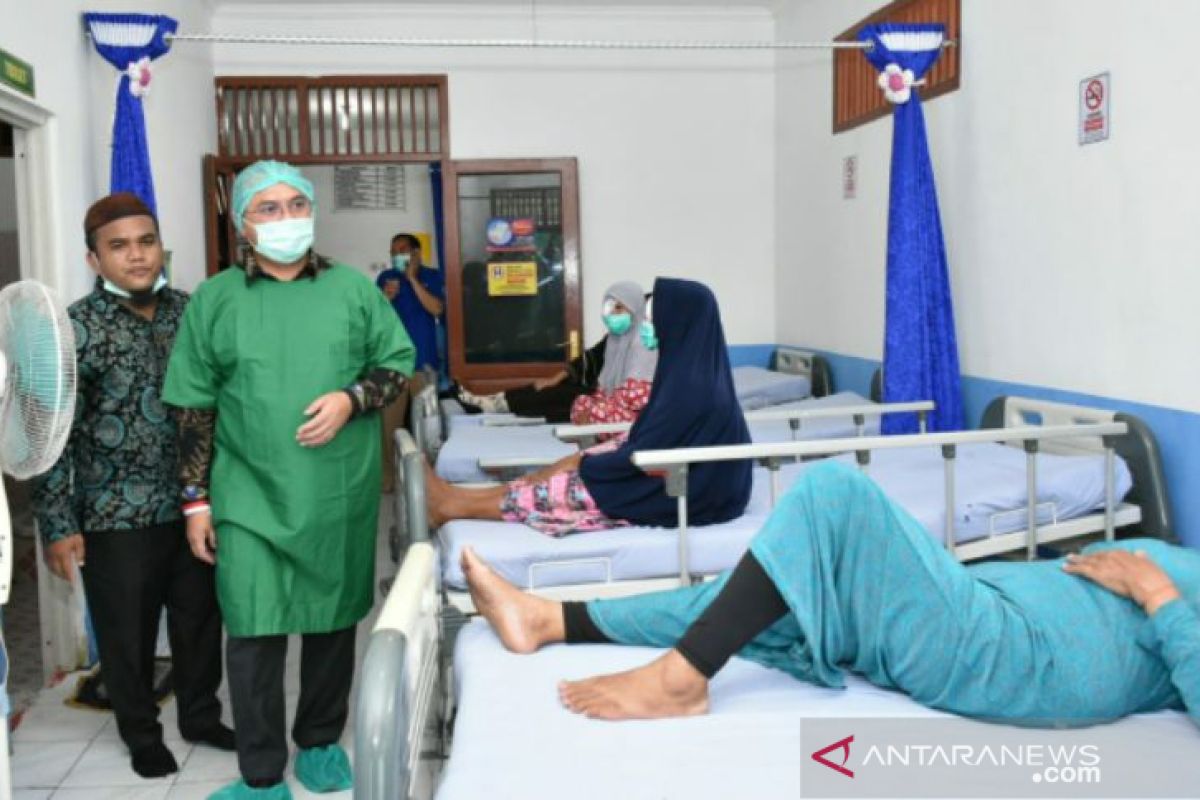 137 warga Sungai Selan dapat layanan periksa mata dan operasi katarak gratis