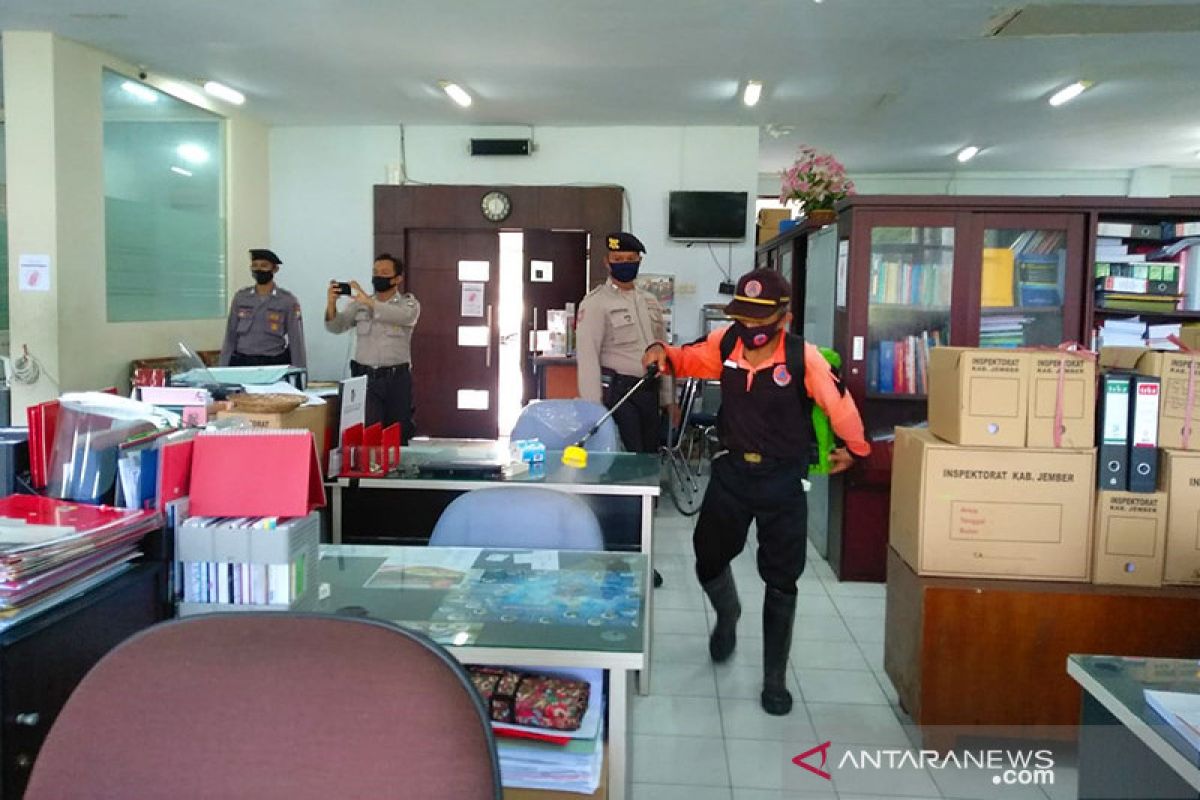 Tiga ASN terpapar COVID-19, Dinkes Jember tutup sementara waktu