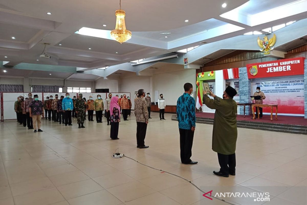 Plt Bupati Jember lanjutkan proses pengembalian jabatan