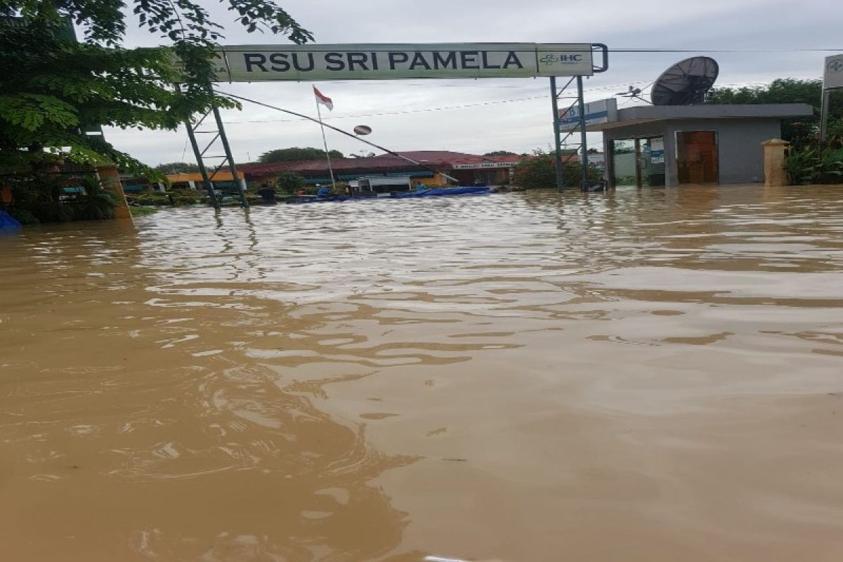 Tebing Tinggi dilanda banjir kiriman, Sei Padang meluap