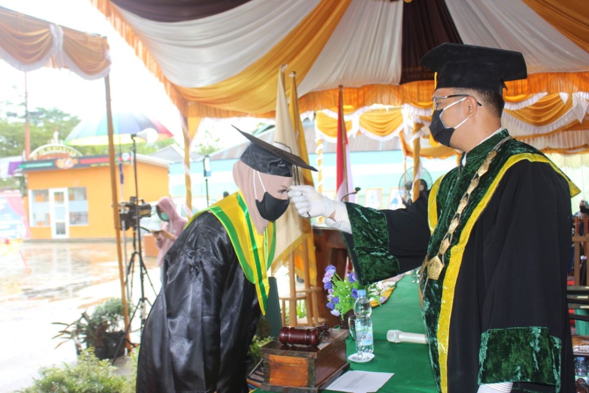 STIE WP gelar wisuda Lantatur,cegah COVID-19