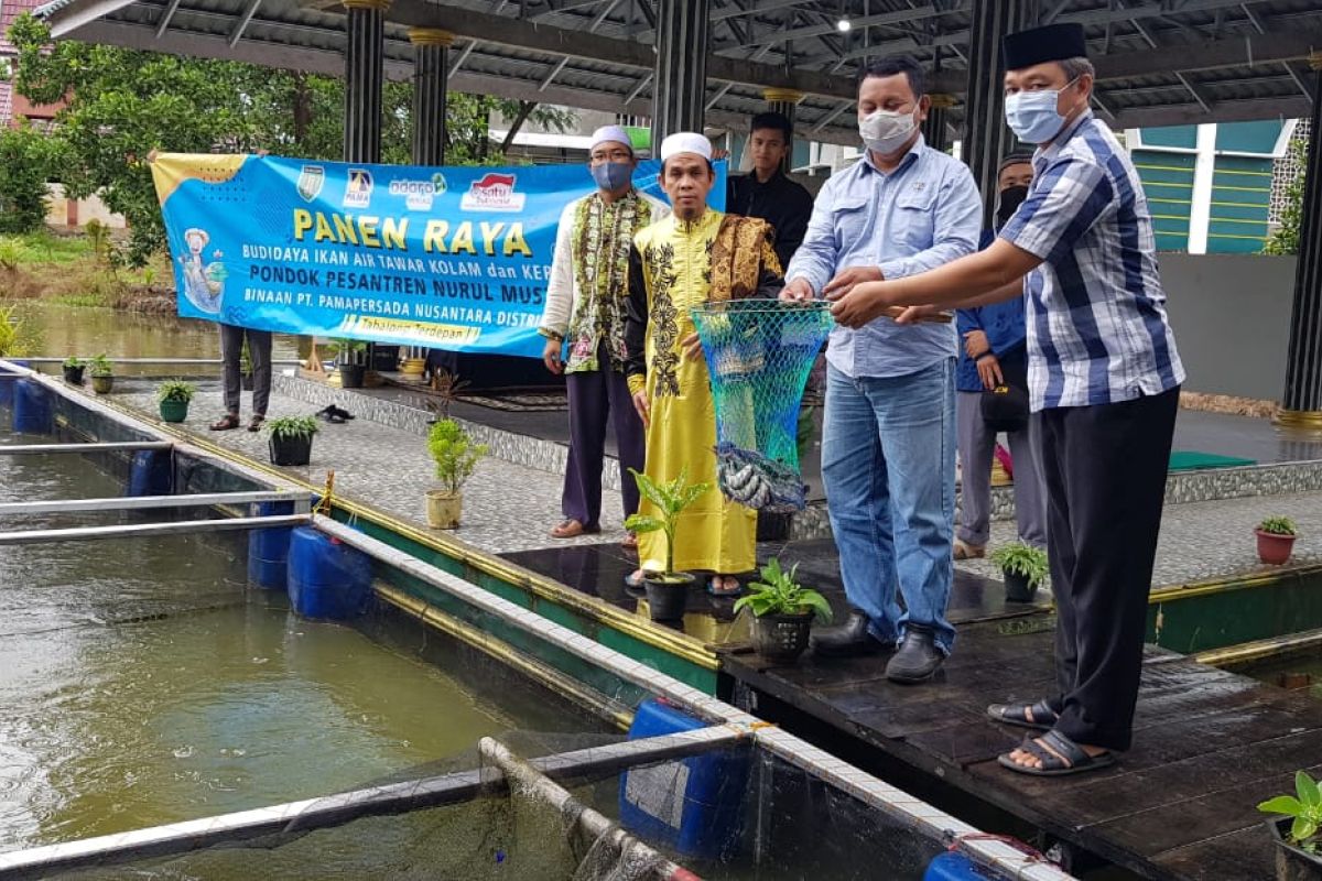 Ponpes Nurul Musthofa terima bantuan permodalan dari PAMA ADRO