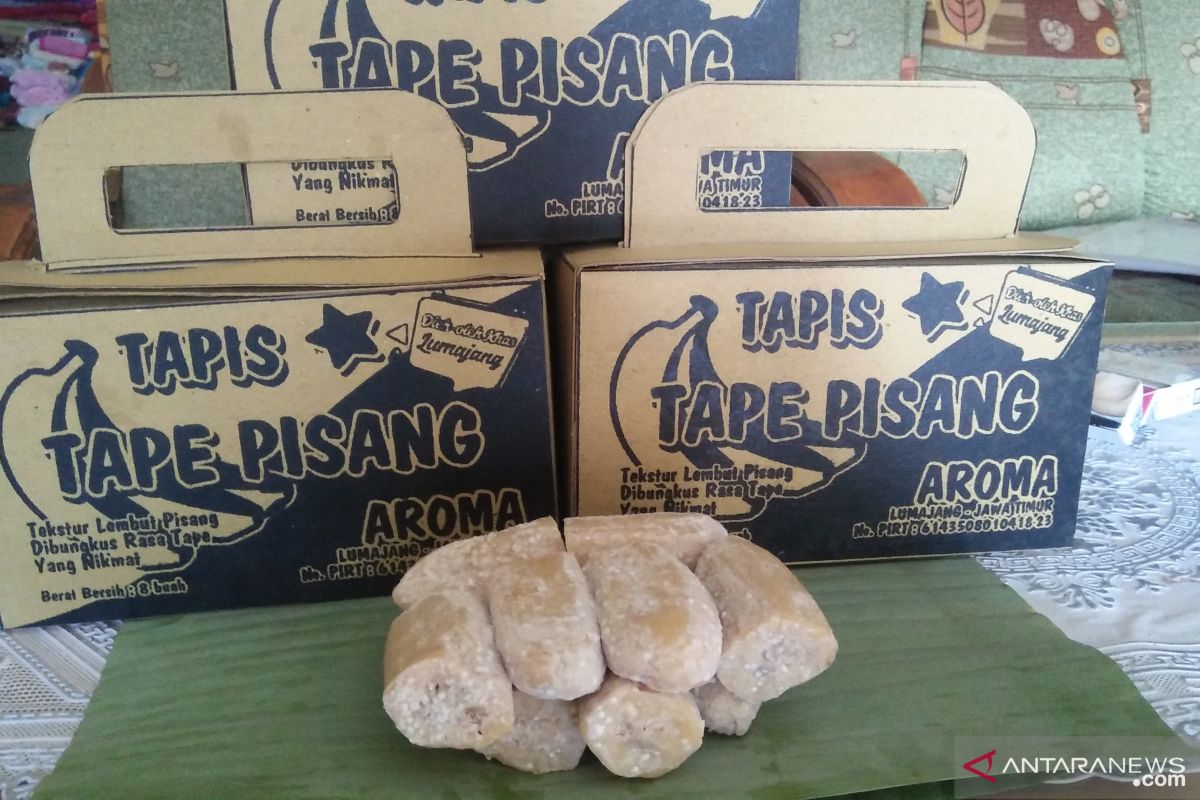 Tape pisang, kudapan unik hanya ada di Lumajang