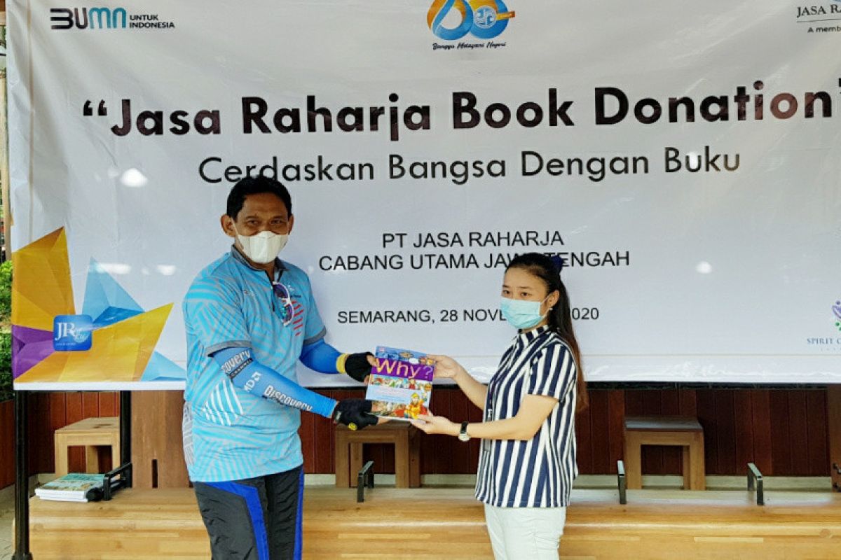 Rangkaian HUT, Jasa Raharja donasikan buku