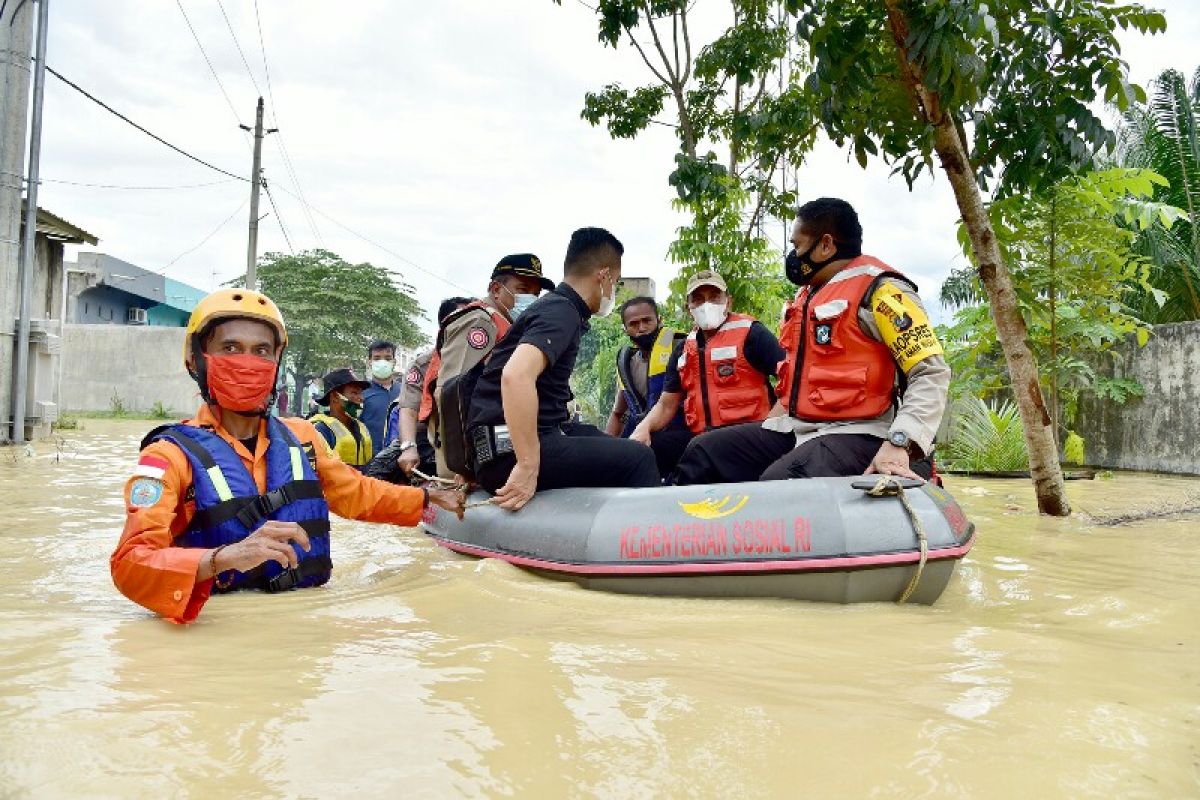 Pemkot Tebing Tinggi Sumut dirikan 56 posko bantu korban banjir