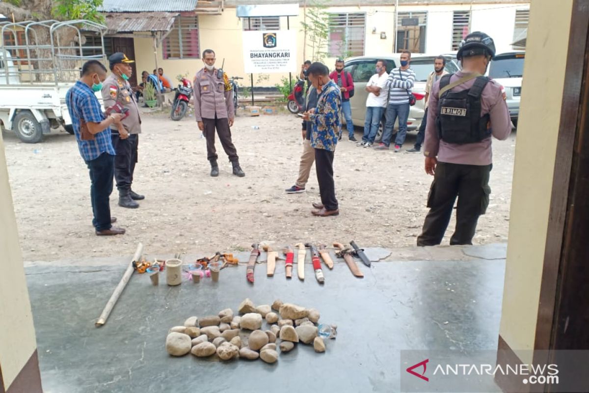 Polres Malaka tahan 13 orang pendukung calon bupati tawuran