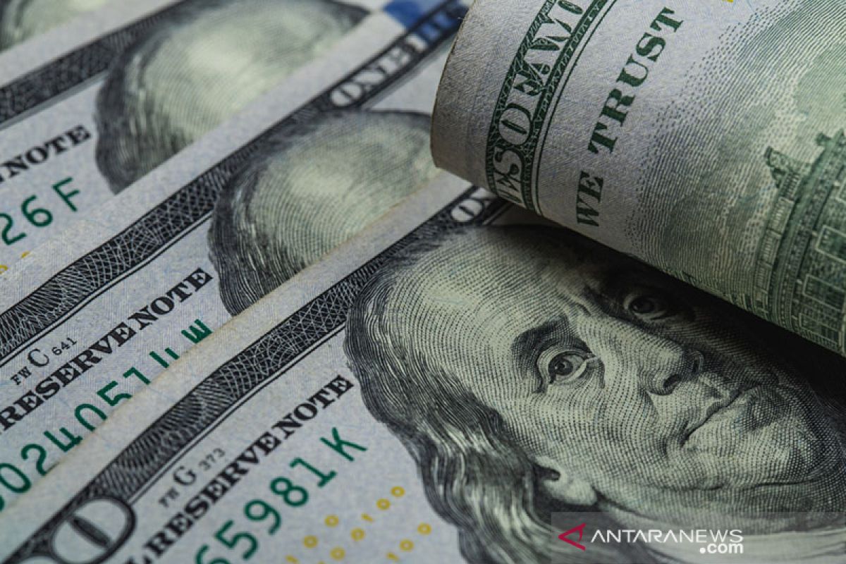 Dolar AS jatuh ke level terendah 2,5 tahun