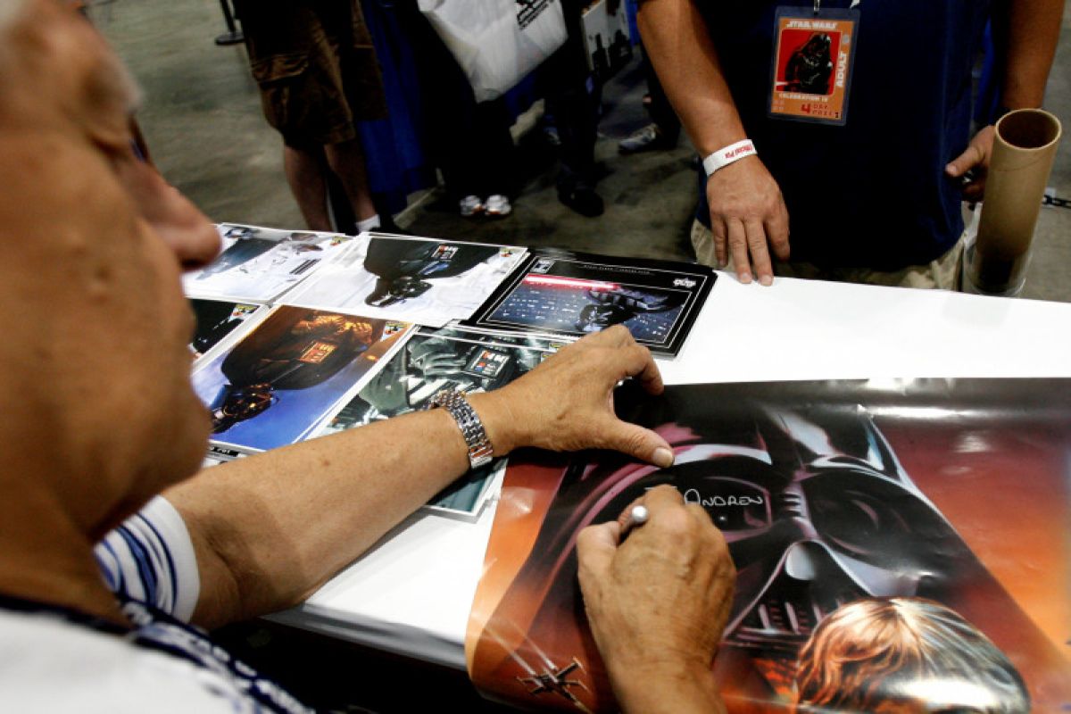 Aktor pemeran Darth Vader, David Prowse meninggal dunia