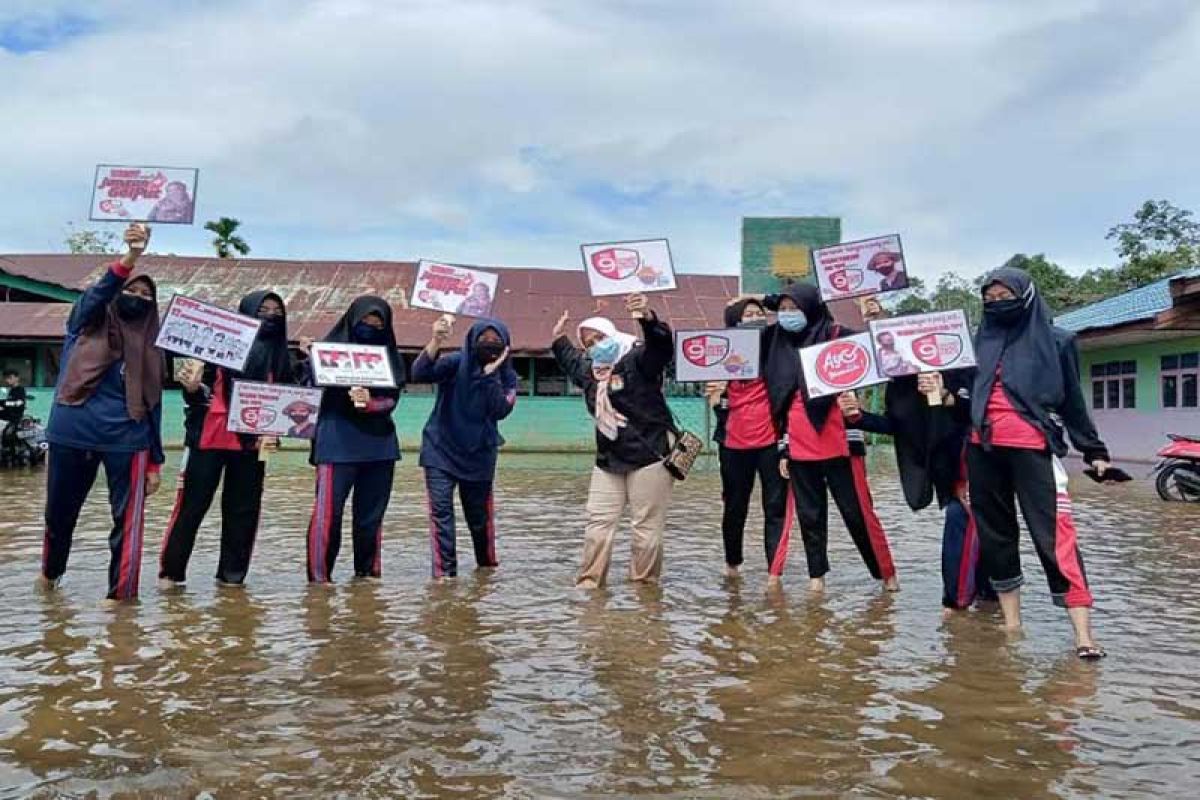 Pelajar di Bartim dibekali pendidikan pemilih saat Pilkada Kalteng 2020