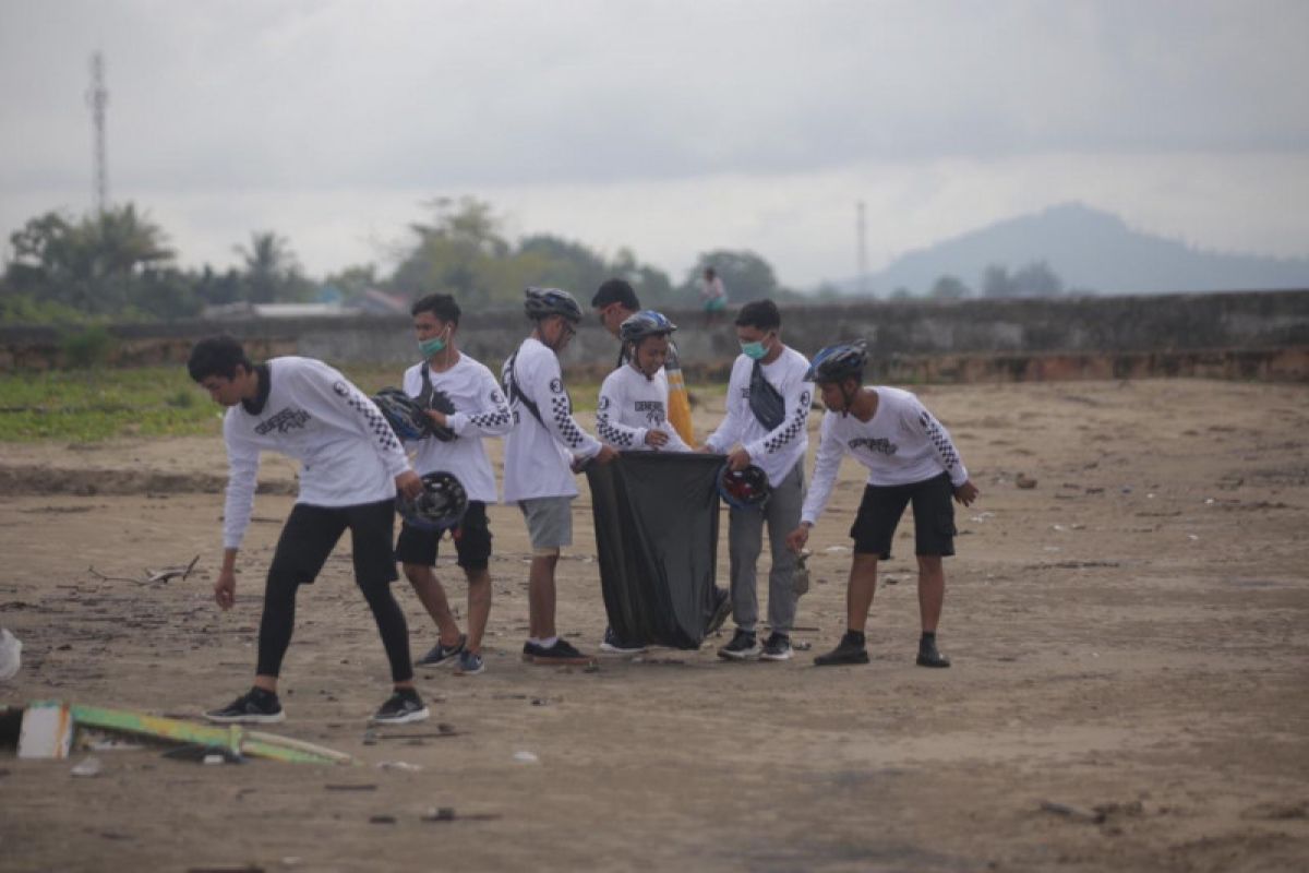 Aksi simpatik generasi putih ZR menuai pujian masyarakat